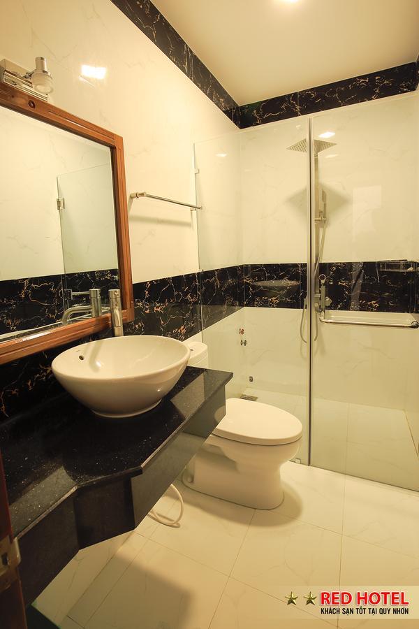 Red Hotel Quy Nhon Esterno foto